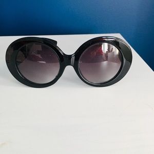 Round Frame sunglasses